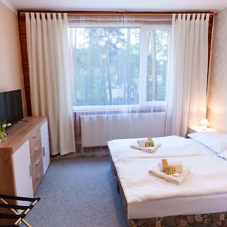 Hotel Kamyk - Machovo Jezero