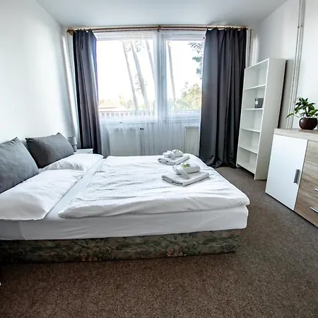 Kamyk - Machovo Jezero Hotel Česká Lípa